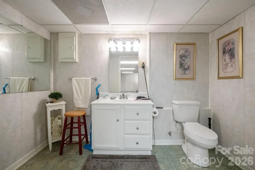 105 Rock Creek Drive Lincolnton, NC 28092