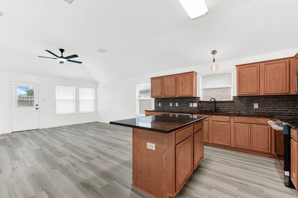 306 Lakefront Drive Wylie, TX 75098