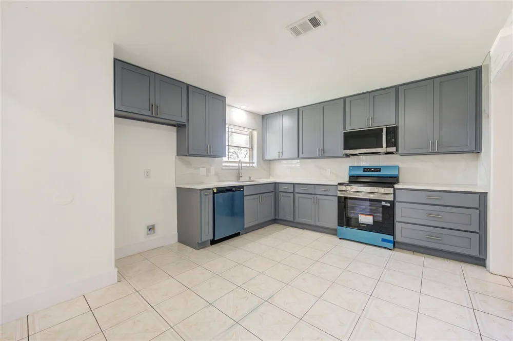 7543 Wilmerdean Street Houston, TX 77061