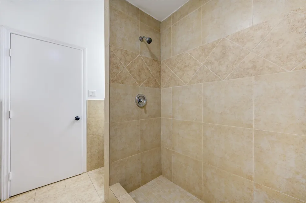 7543 Wilmerdean Street Houston, TX 77061
