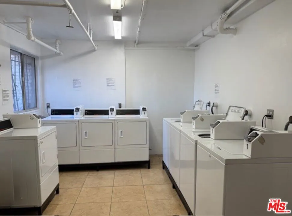 738 New Hampshire Avenue #209 Los Angeles, CA 90005