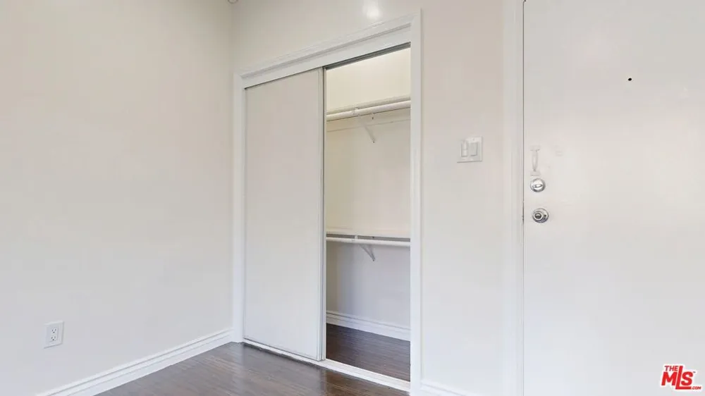 738 New Hampshire Avenue #209 Los Angeles, CA 90005