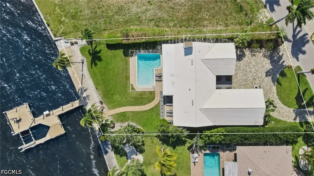 Bayshore Drive Cape Coral, FL 33904