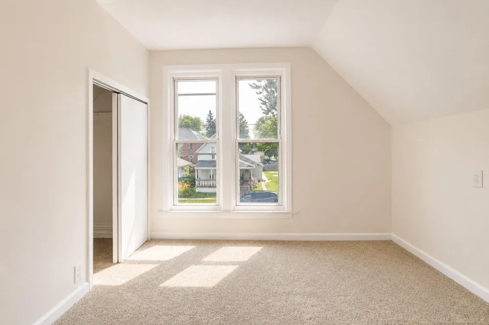 1821 11TH AVENUE Port Huron City, MI 48060
