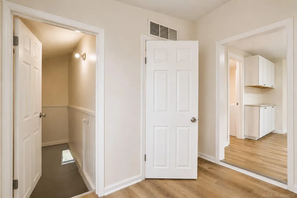 1821 11TH AVENUE Port Huron City, MI 48060