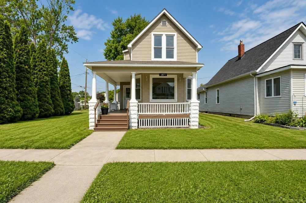 1821 11TH AVENUE Port Huron City, MI 48060