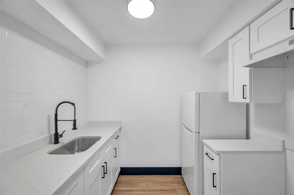 2366 SHELLEY STREET #10 Clearwater, FL 33765