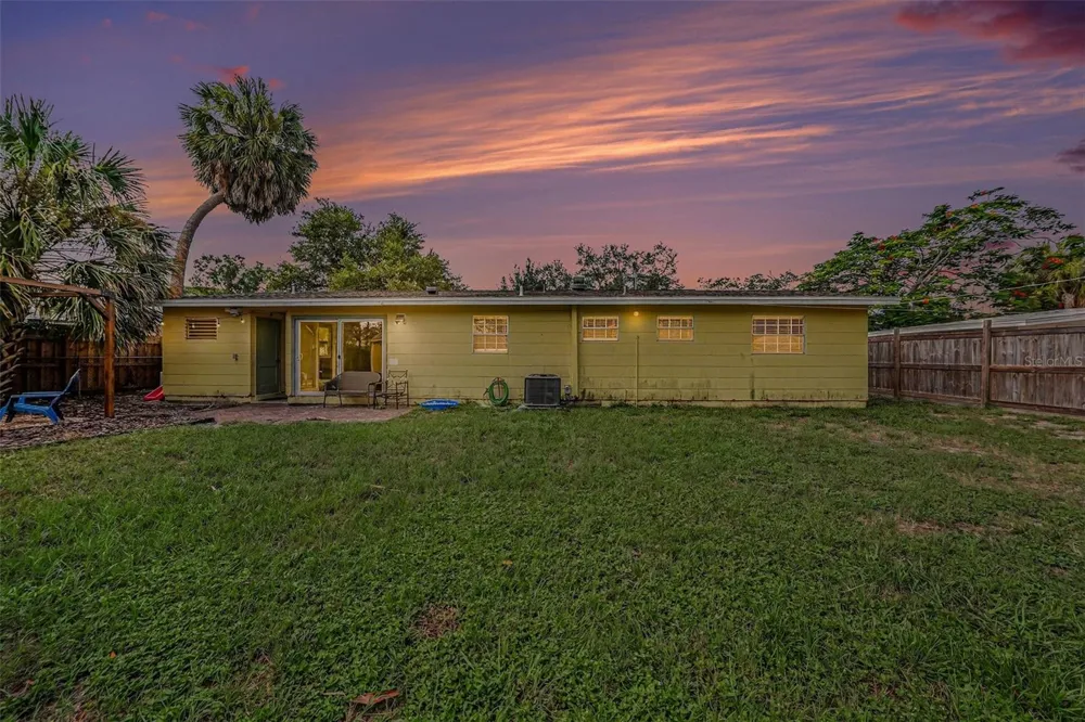 4733 W WISCONSIN AVENUE Tampa, FL 33616