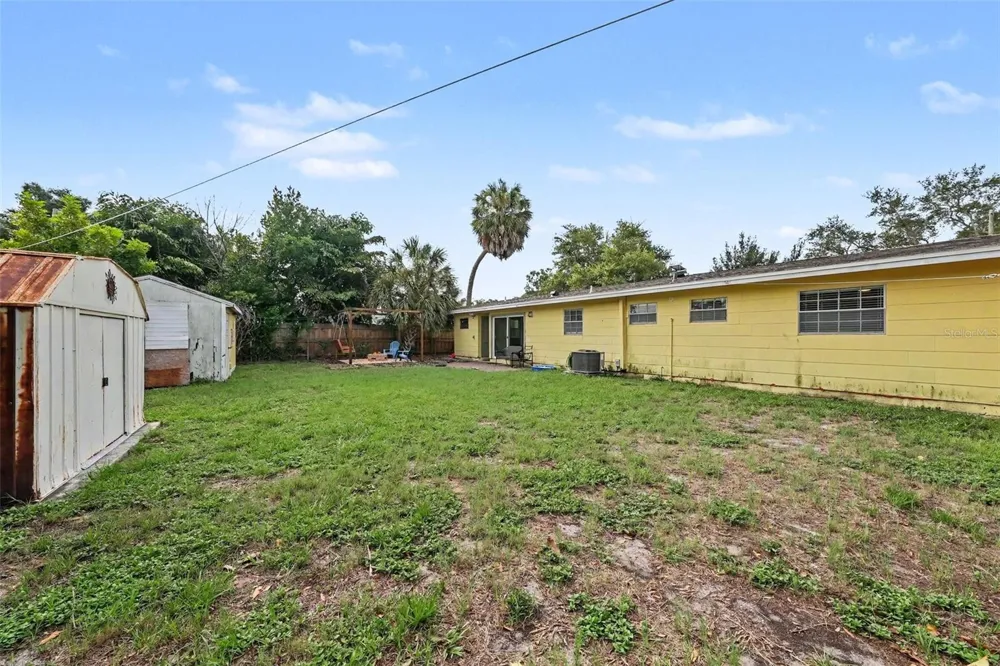 4733 W WISCONSIN AVENUE Tampa, FL 33616