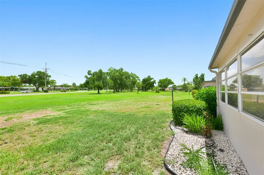 1811 BEDFORD LANE #163 Sun City Center, FL 33573