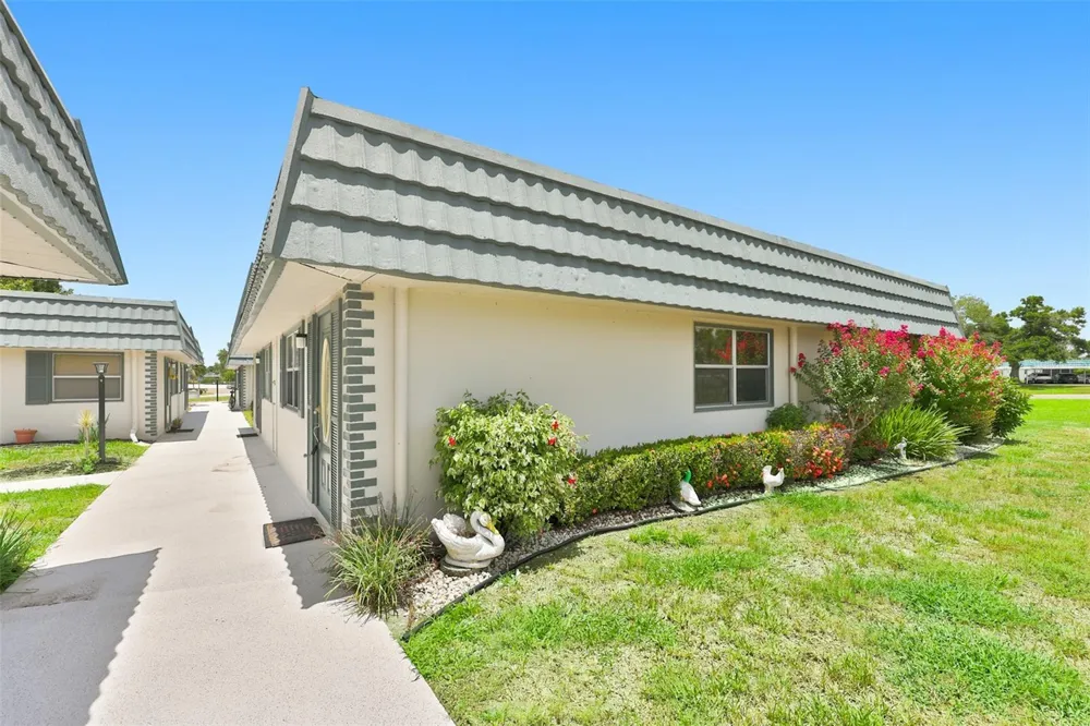 1811 BEDFORD LANE #163 Sun City Center, FL 33573