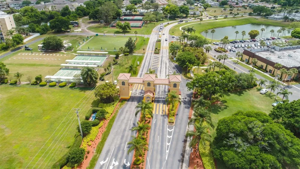 1811 BEDFORD LANE #163 Sun City Center, FL 33573