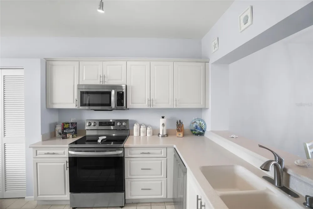 7984 SAILBOAT KEY BOULEVARD S #306 South Pasadena, FL 33707