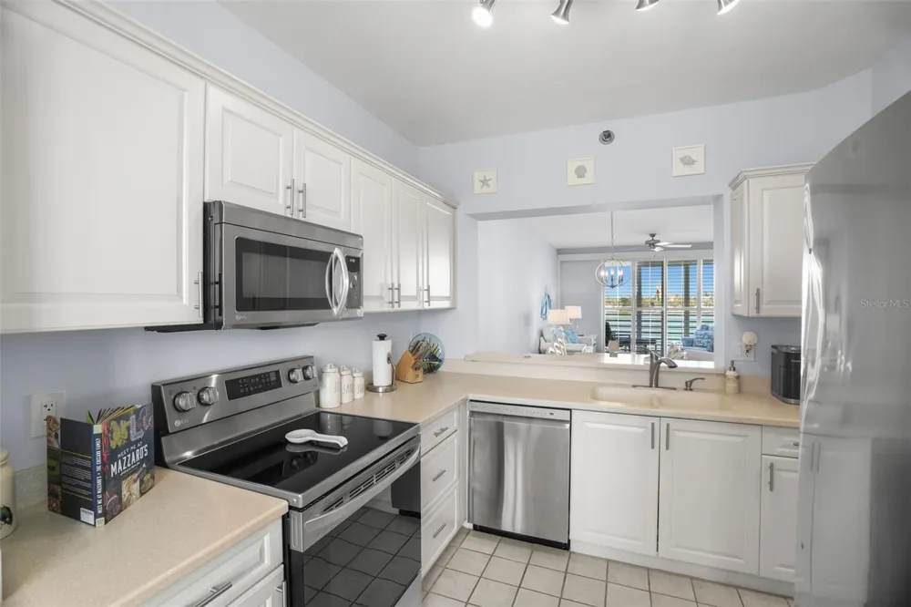 7984 SAILBOAT KEY BOULEVARD S #306 South Pasadena, FL 33707