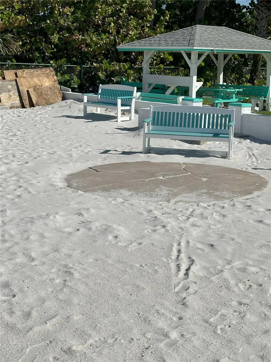 181st AVE W Redington Shores, FL 33708