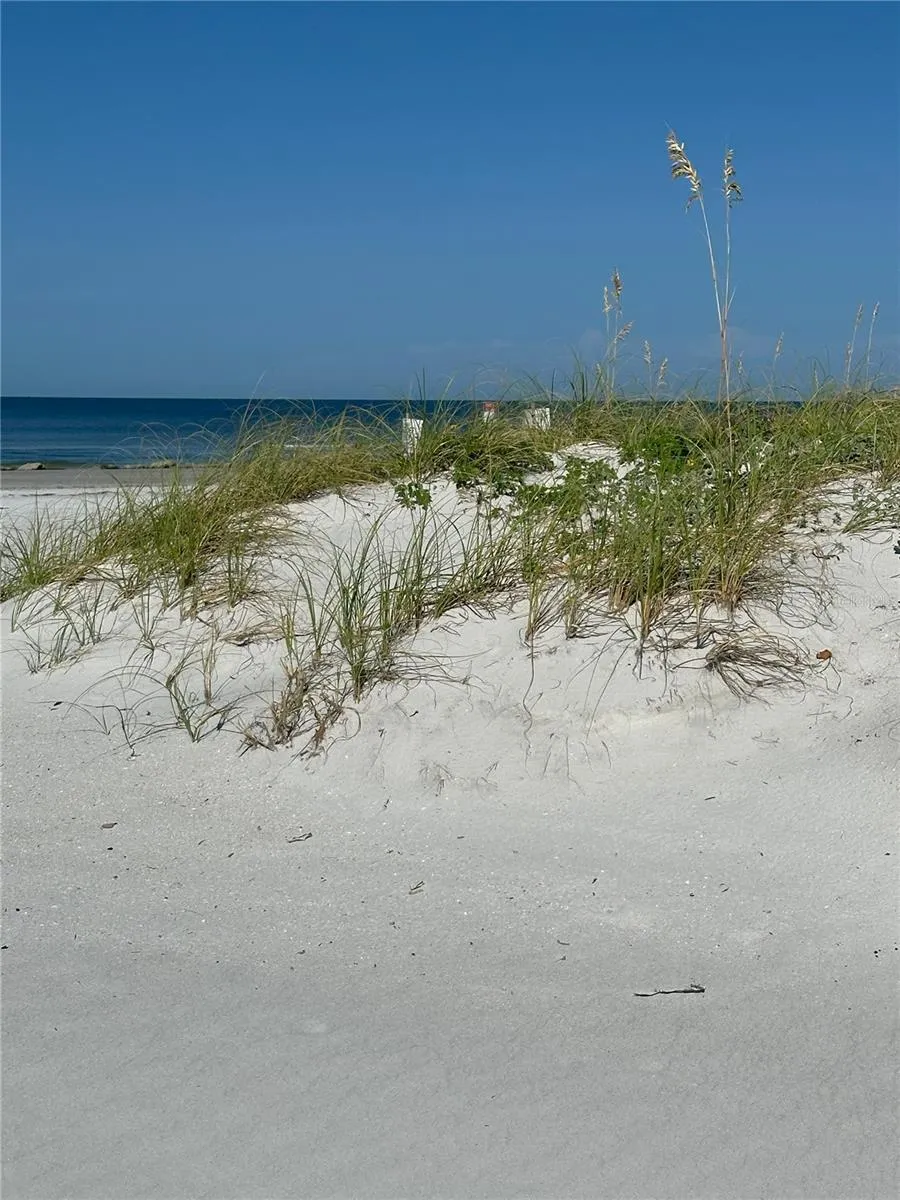 181st AVE W Redington Shores, FL 33708