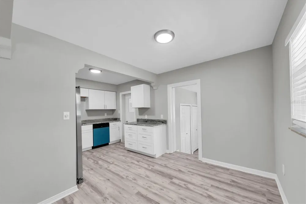 1808 S CLUB COURT Tampa, FL 33612