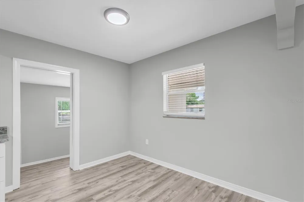 1808 S CLUB COURT Tampa, FL 33612