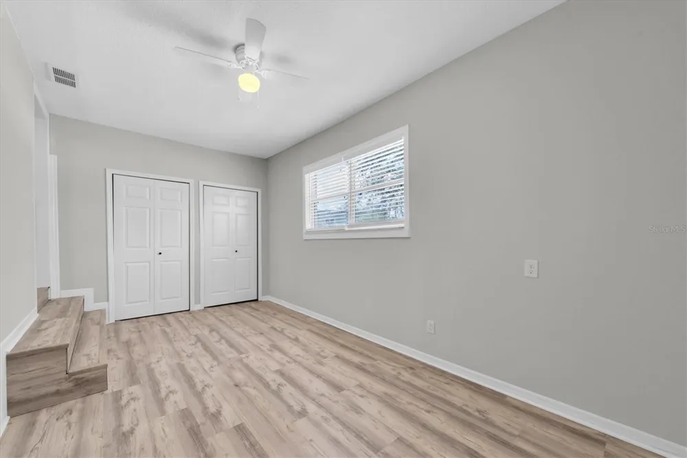 1808 S CLUB COURT Tampa, FL 33612