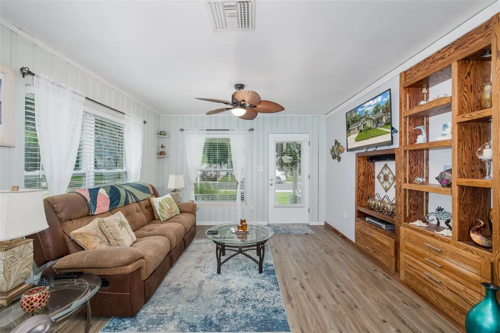5708 HOMECREST ROAD New Port Richey, FL 34652