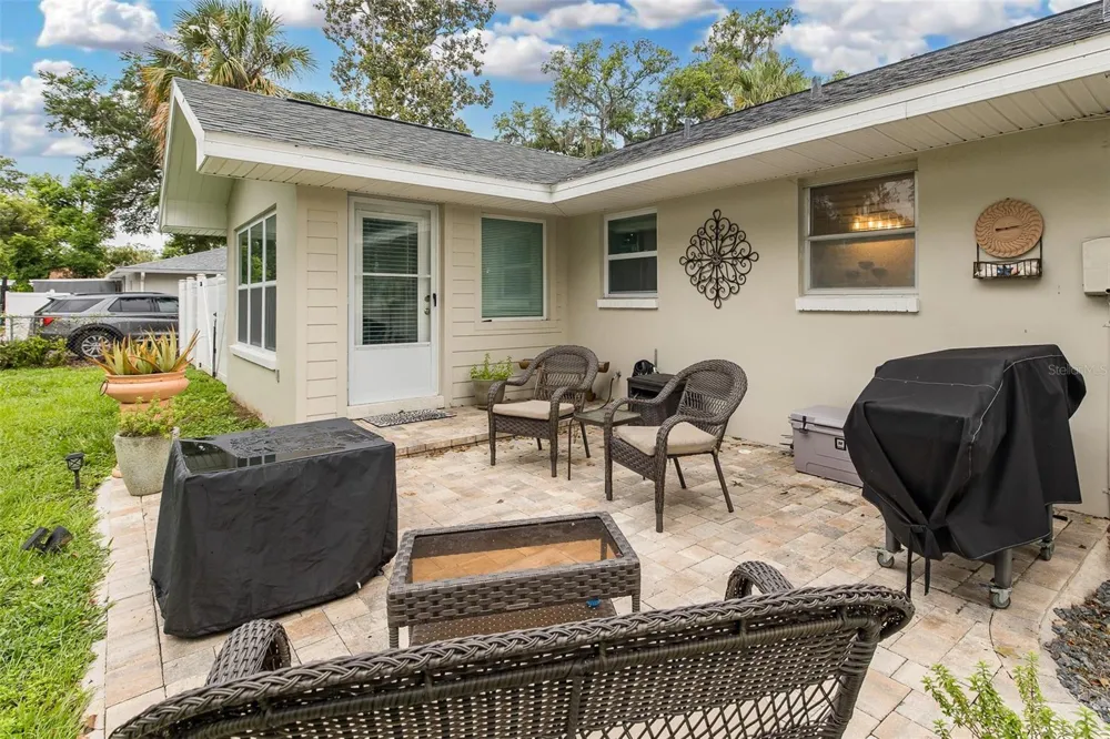 5708 HOMECREST ROAD New Port Richey, FL 34652