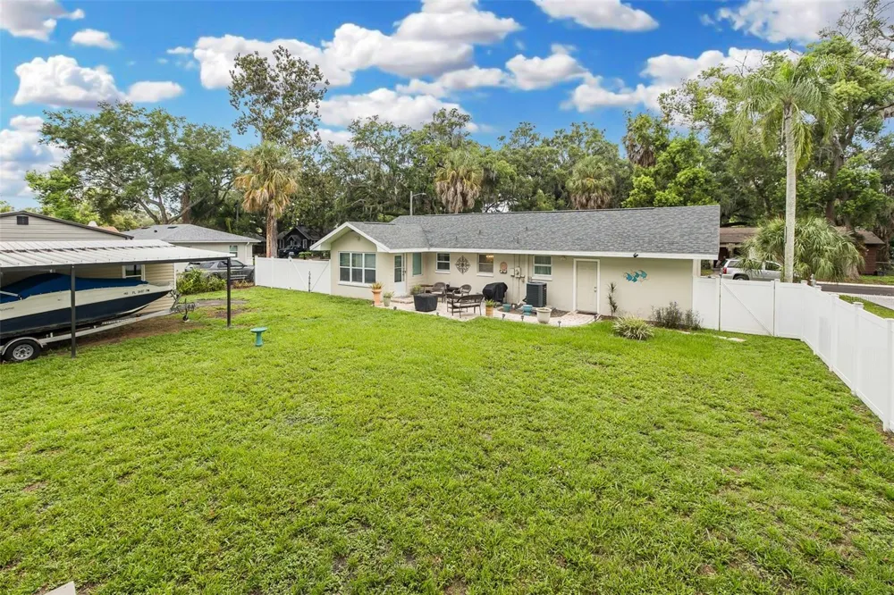 5708 HOMECREST ROAD New Port Richey, FL 34652