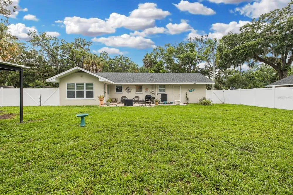 5708 HOMECREST ROAD New Port Richey, FL 34652
