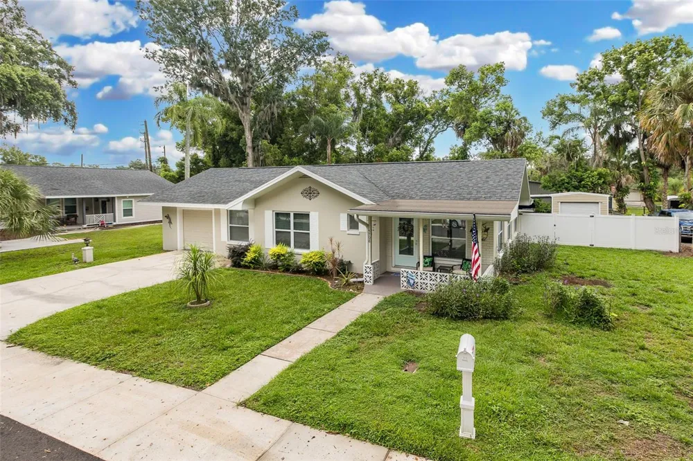 5708 HOMECREST ROAD New Port Richey, FL 34652