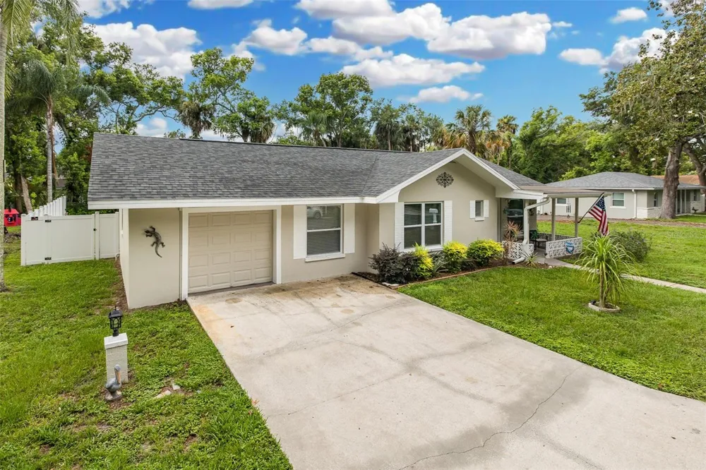 5708 HOMECREST ROAD New Port Richey, FL 34652