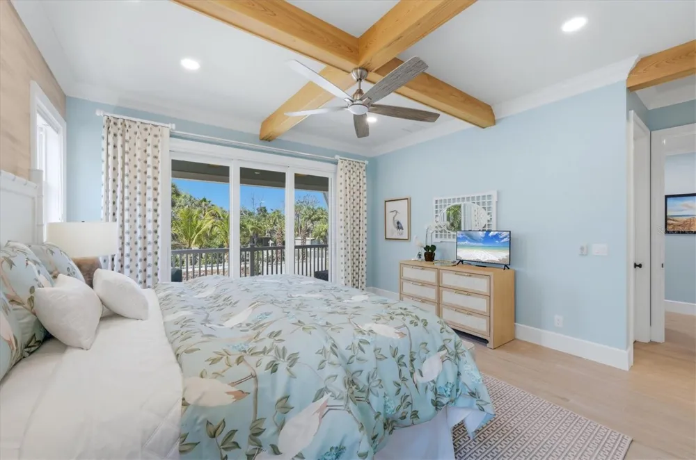 115 AQUA LANE Holmes Beach, FL 34217
