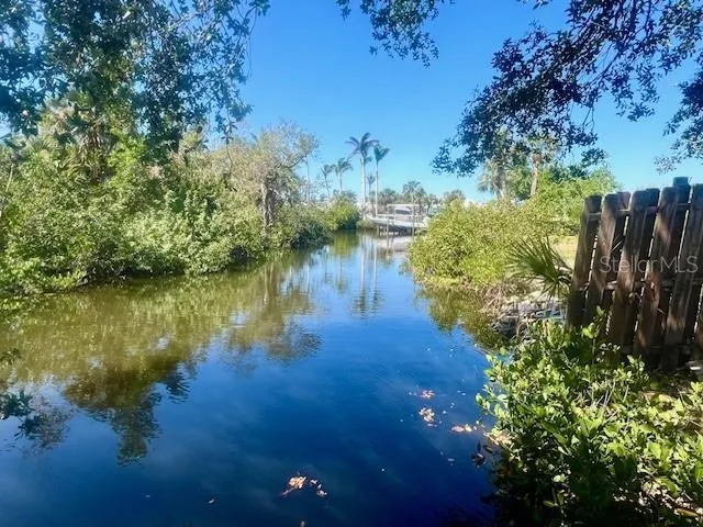 321 RAVENNA STREET Nokomis, FL 34275