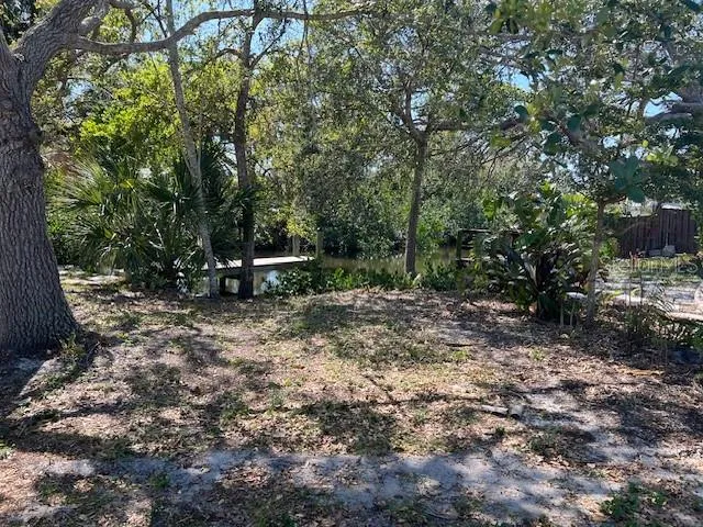321 RAVENNA STREET Nokomis, FL 34275