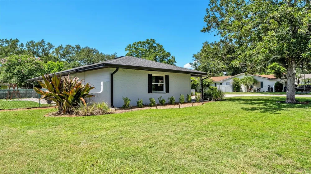 1717 TIERRA ALTA DRIVE Lakeland, FL 33813