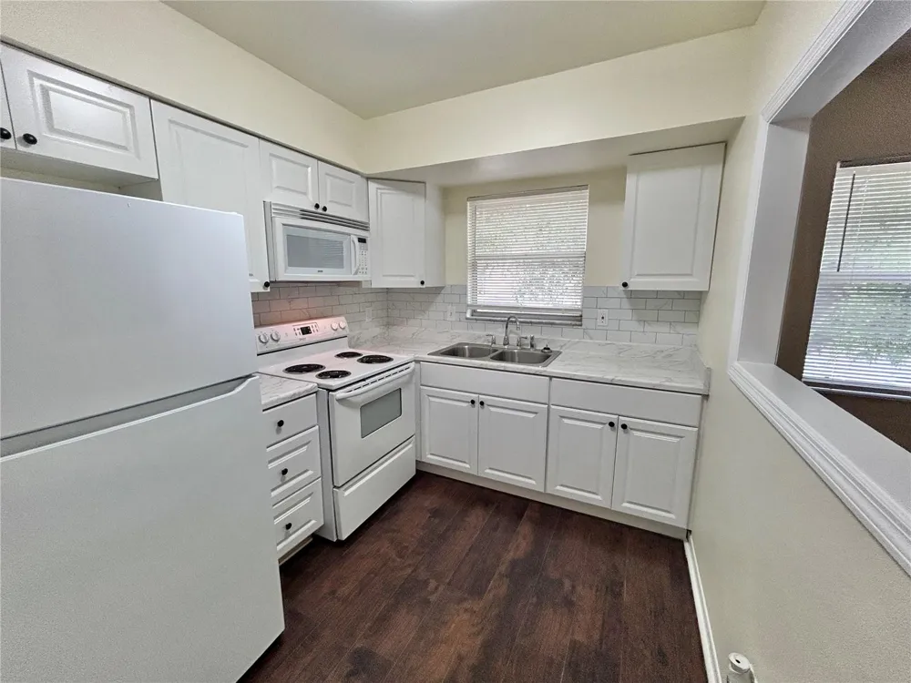 4455 38TH TERRACE #B16 St Petersburg, FL 33714