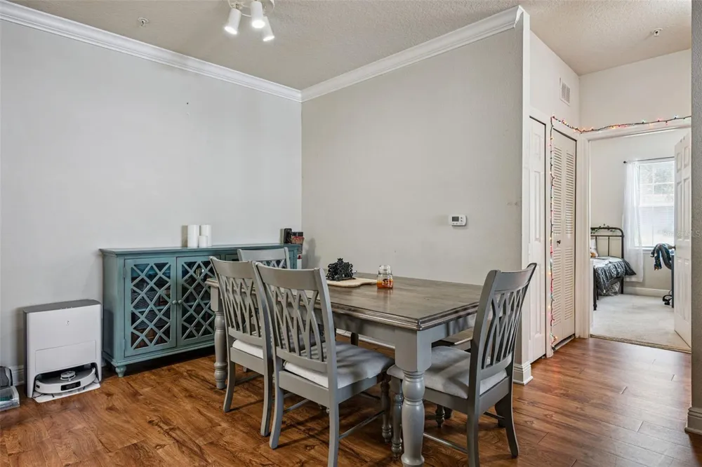 200 SOUTHERN PECAN CIRCLE #104 Winter Garden, FL 34787