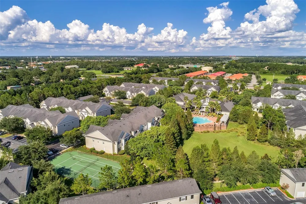 200 SOUTHERN PECAN CIRCLE #104 Winter Garden, FL 34787