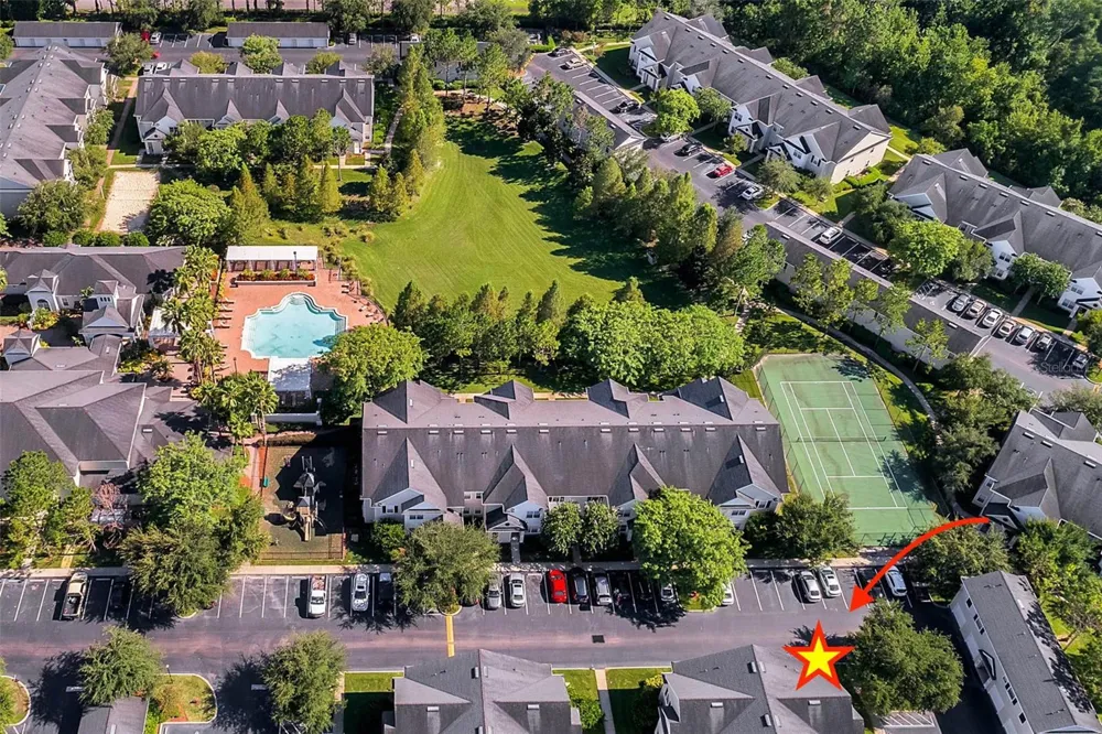 200 SOUTHERN PECAN CIRCLE #104 Winter Garden, FL 34787