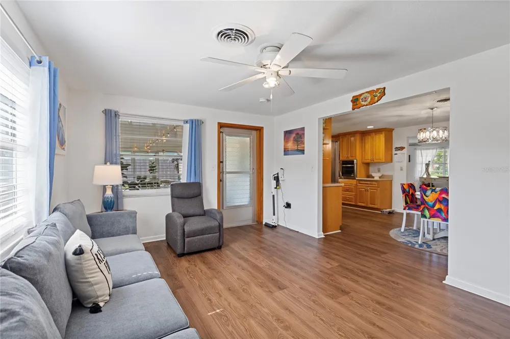 5906 CYPRESS STREET Zephyrhills, FL 33542