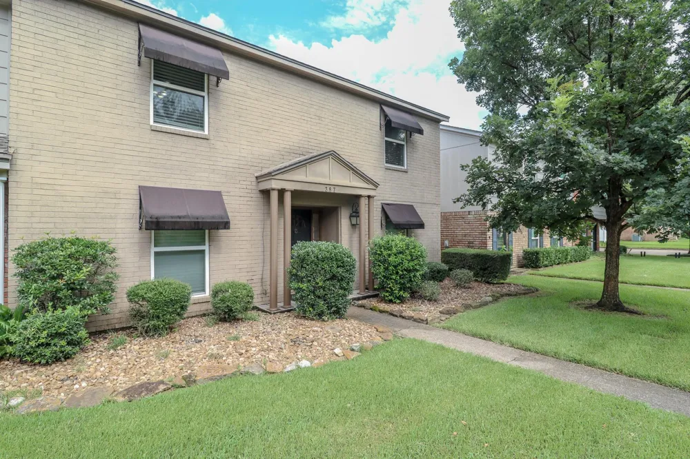 387 Georgetown Street #20 Beaumont, TX 77707