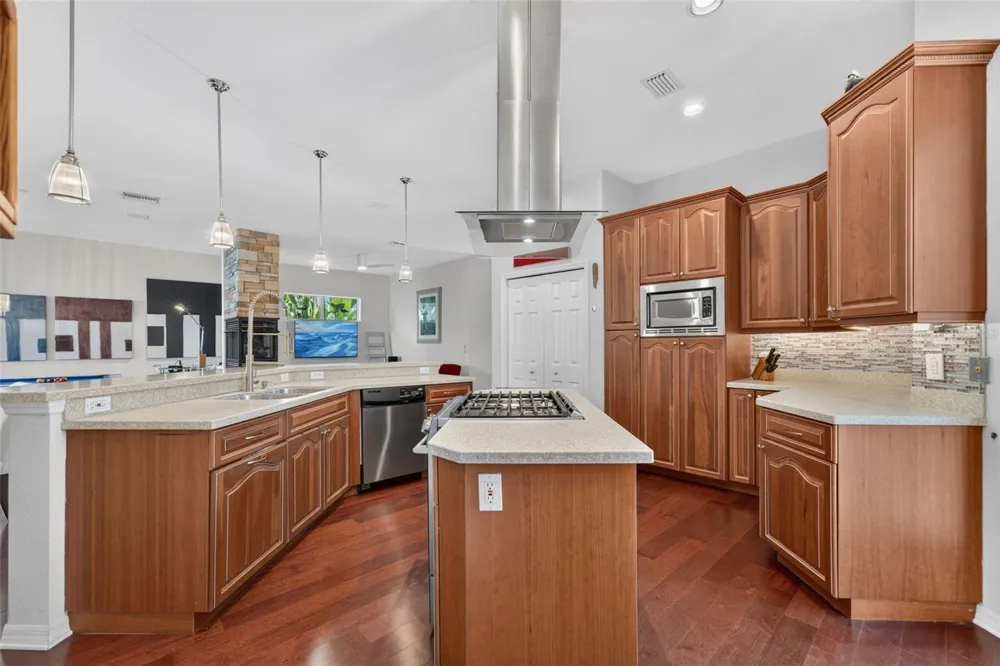 171 AMERICAS CUP BOULEVARD Bradenton, FL 34208