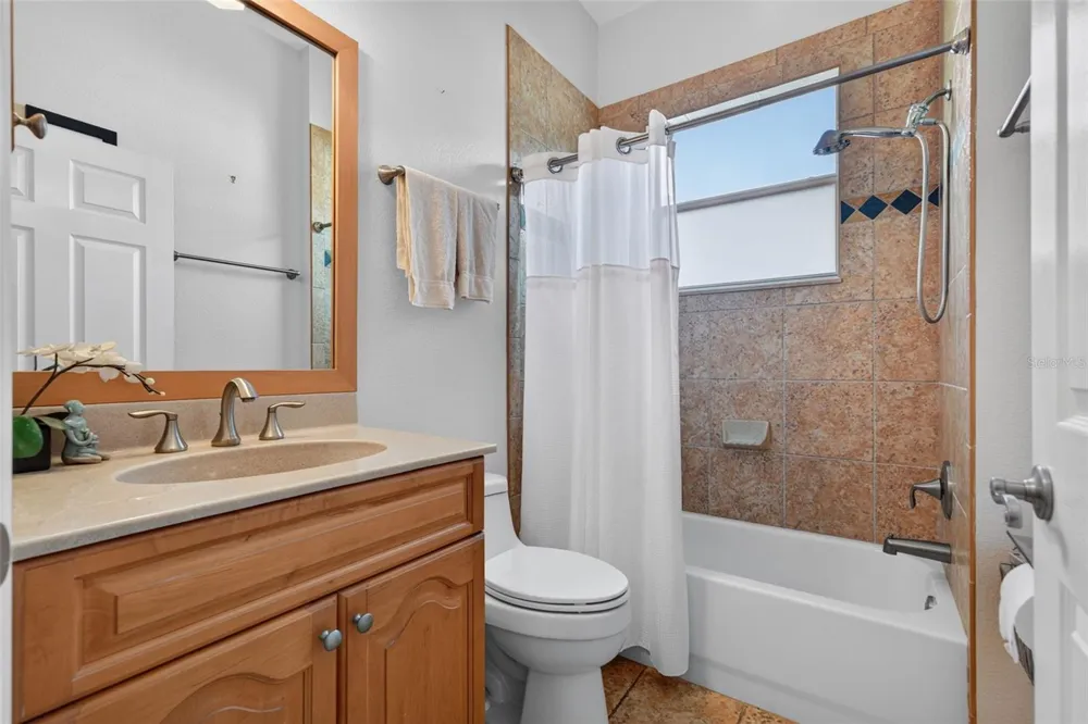 171 AMERICAS CUP BOULEVARD Bradenton, FL 34208