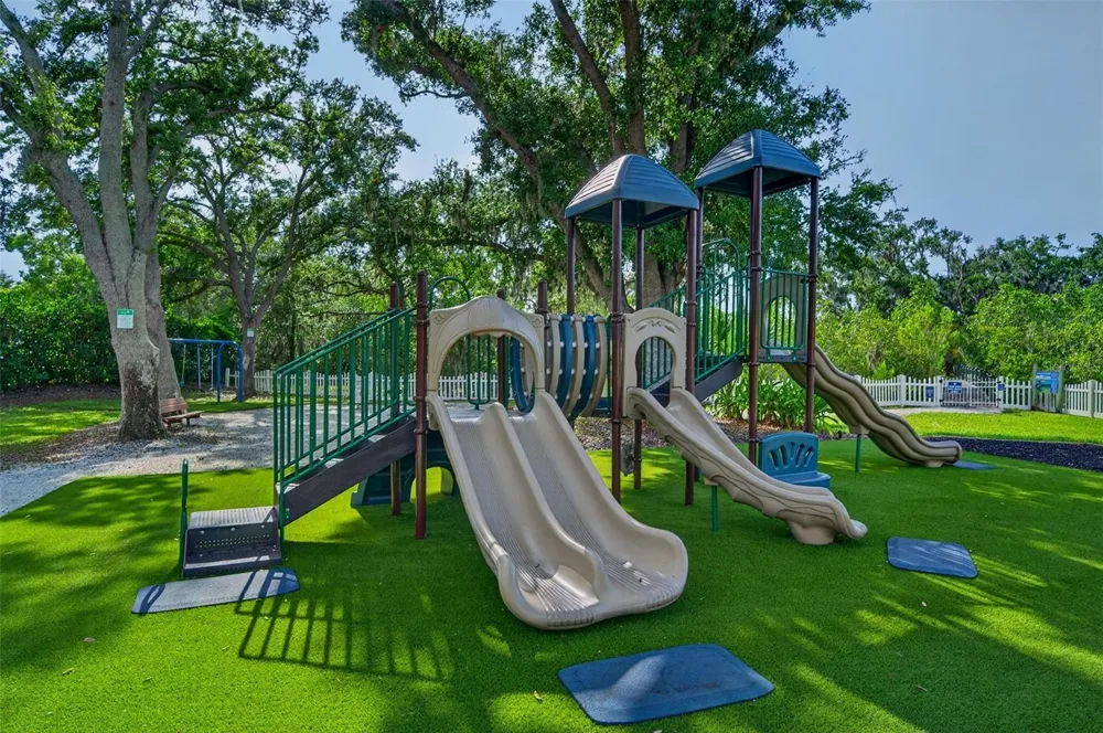 171 AMERICAS CUP BOULEVARD Bradenton, FL 34208