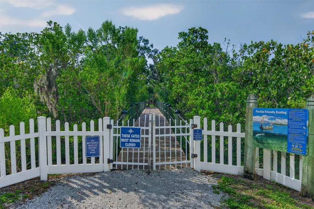 171 AMERICAS CUP BOULEVARD Bradenton, FL 34208