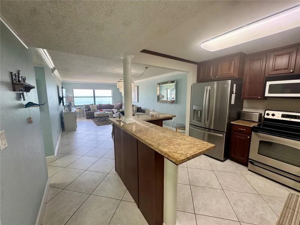 1270 GULF BOULEVARD #1206 Clearwater Beach, FL 33767
