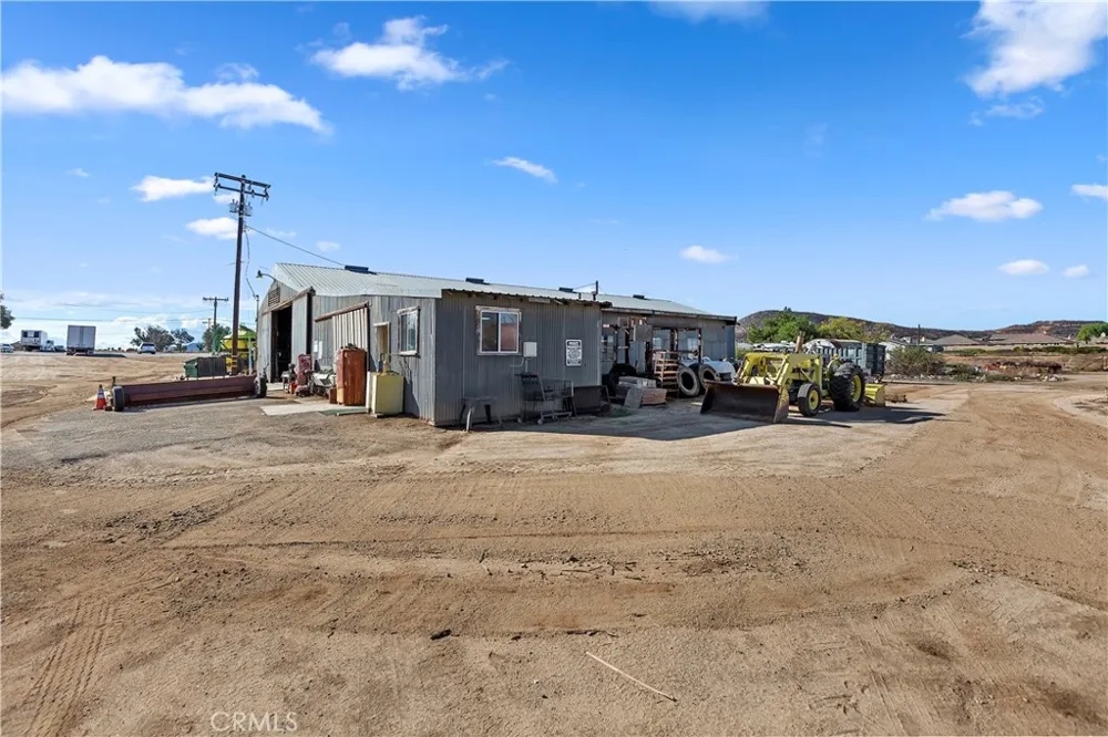 27860 Garbani Menifee, CA 92584