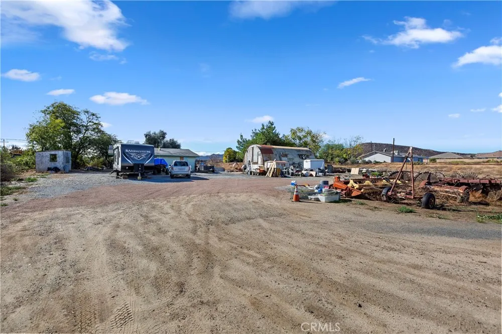 27860 Garbani Menifee, CA 92584