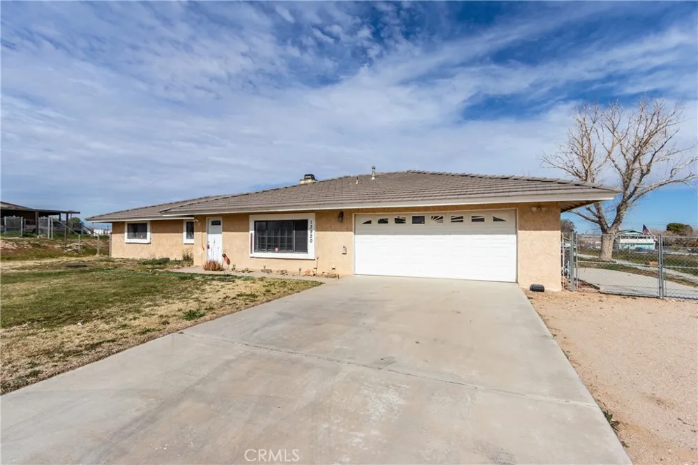 13920 Dos Palmas Victorville, CA 92392