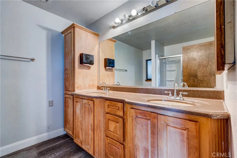 13920 Dos Palmas Victorville, CA 92392