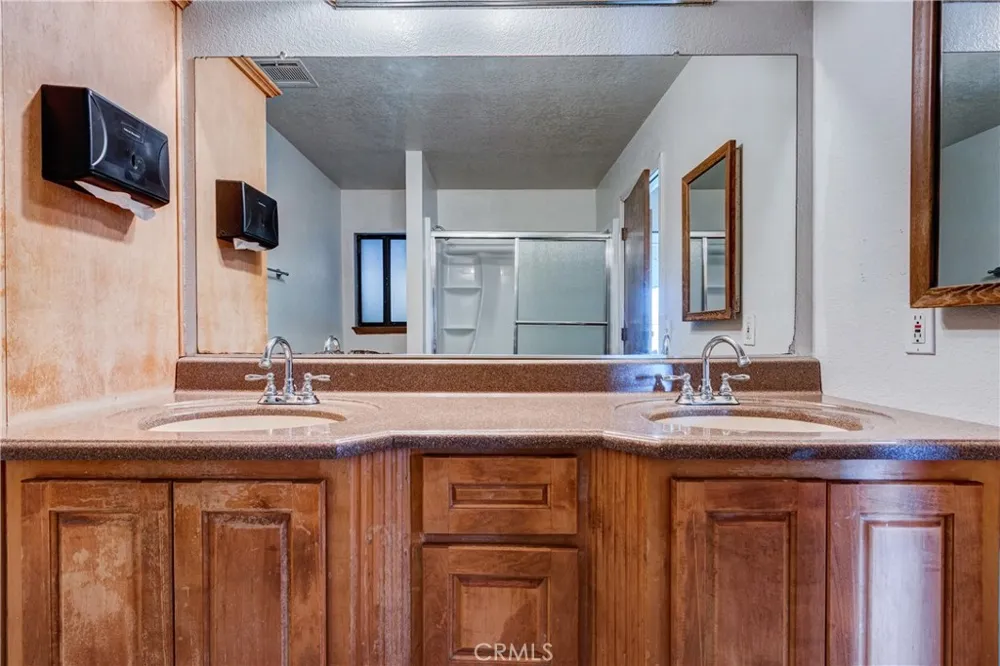 13920 Dos Palmas Victorville, CA 92392