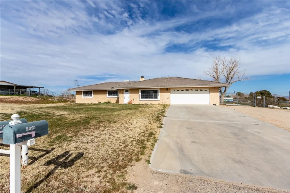 13920 Dos Palmas Victorville, CA 92392